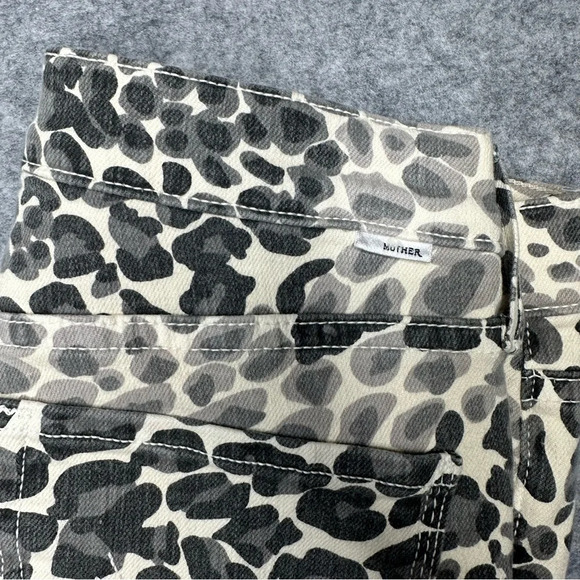 MOTHER The Dazzler Printed Skinny Jeans in Shadow Leopard. Sz: 26 - Picture 8 of 12